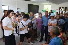 李昊远把之前拟定的研学方案沉 
