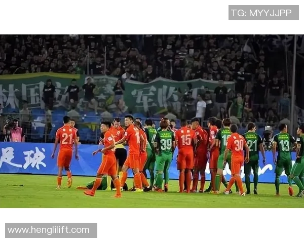 全北现代与城南FC激战正酣直三三他精彩对决引发球迷热议